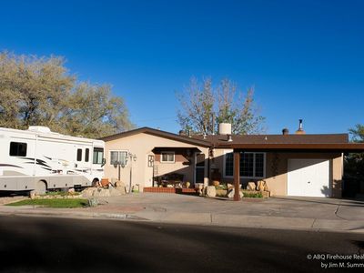 1023 Espejo St NE, Albuquerque, NM, 87112