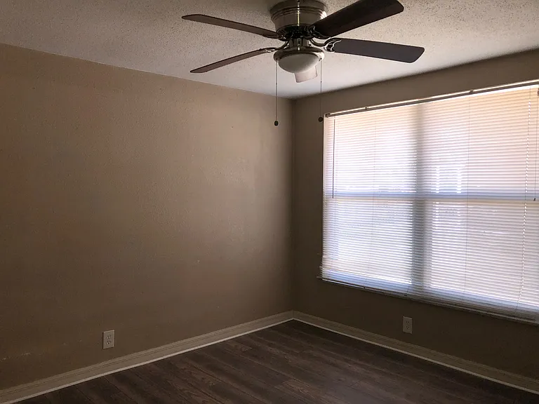 941 Lakeview Rd #2 — Photo 27