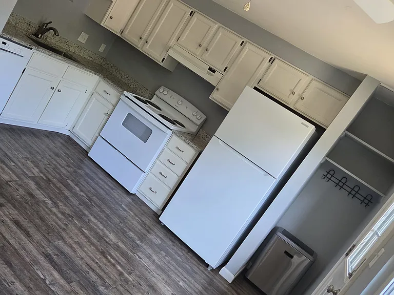 86 Marco Ln — Photo 4
