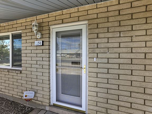 3rd image of 1151 E 6th Pl