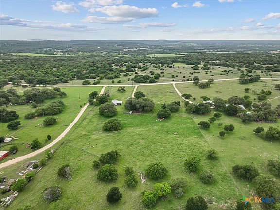 3rd image of 601 Seven Ranch Rd
