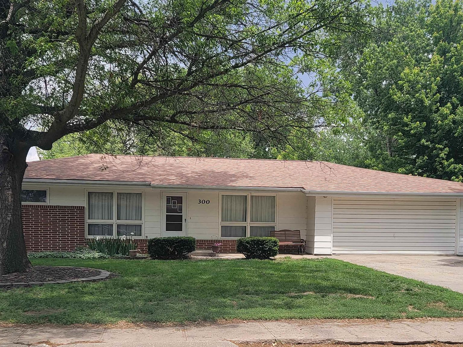 300 Granville Ave Beatrice NE 68310 Zillow