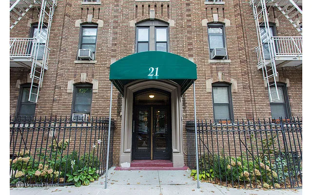 Sold by Douglas Elliman | media 14