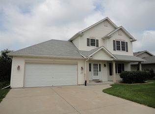1157 Center St, Hartford, WI 53027