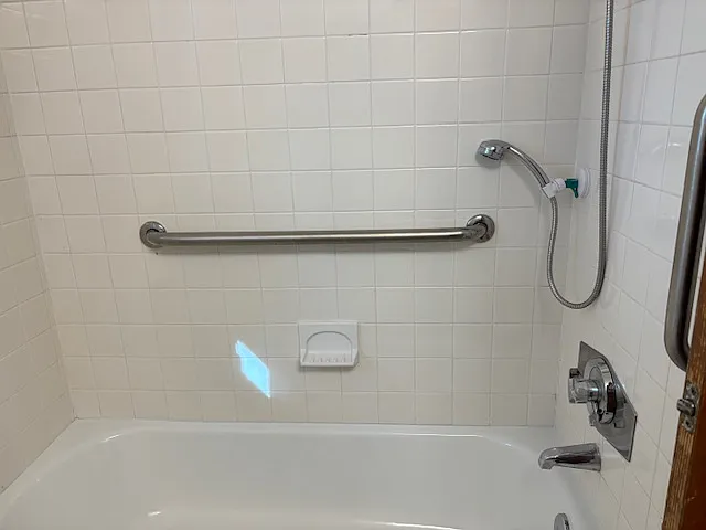 5 Albert Dr #10 — Photo 11