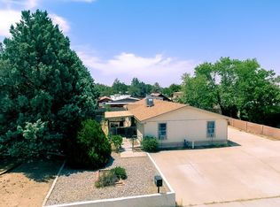 6524 Ruth Ave NE, Albuquerque, NM 87109