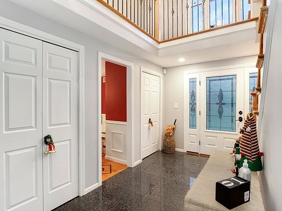 4th image of 15 Jyra Ln
