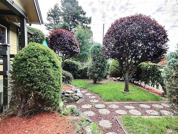 2nd image of 3347 S Cushman Ave