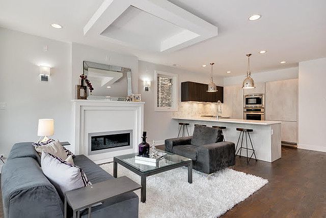 1st image of 2210 W Chicago Ave #2W