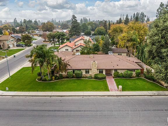 2nd image of 421 Montalvo Dr