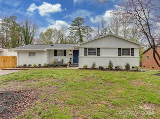 5415 Kildare Dr, Charlotte, NC 28215