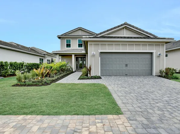 203 SE Calmo Circle, Port St Lucie, FL 34984