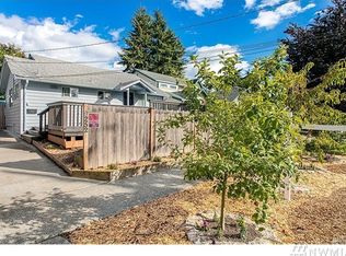 9252 Densmore Ave N, Seattle, WA 98103