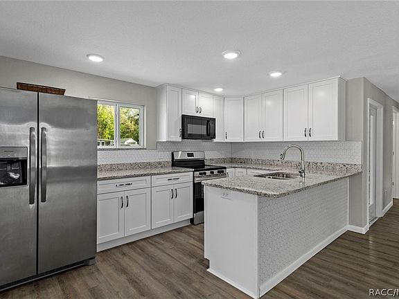 4th image of 6952 W Barbara Ann Ln