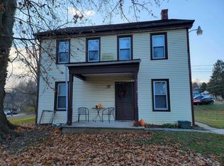 127 Fulton St APT D, Akron, PA 17501