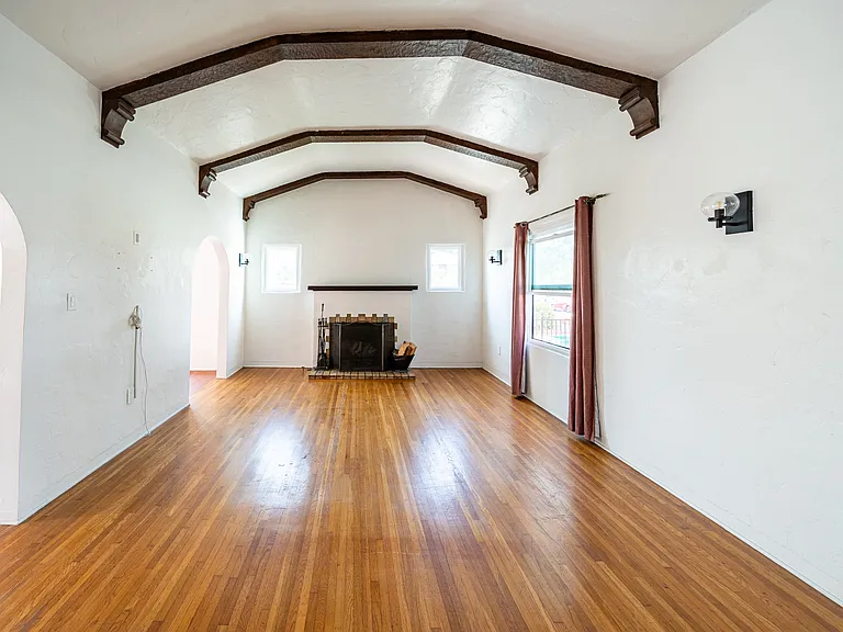3605 Dove Ct — Photo 1