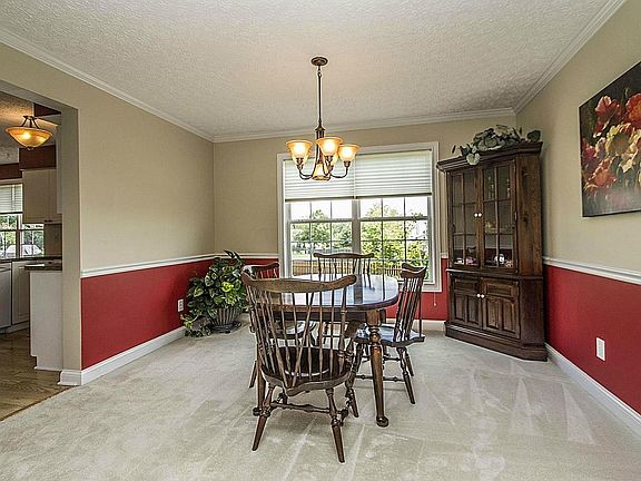5th image of 328 Dewfall Dr