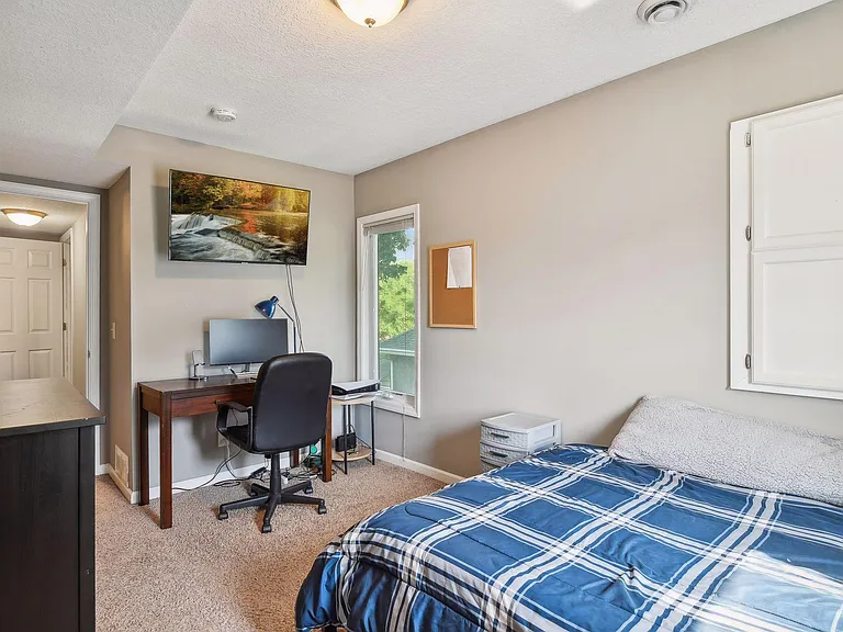 3023 Dupont Ave S #2 — Photo 17
