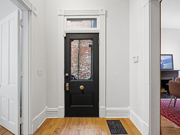 4th image of 39 Clark Pl