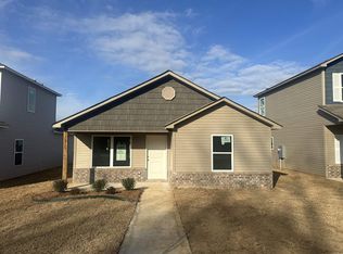 10417 Paul Eells Dr, North Little Rock, AR 72113