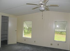 5th image of 11745 SE 161st Ct