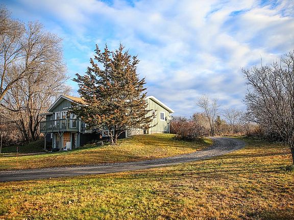 3rd image of 1 Crestview Dr #3