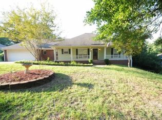 109 Baywood Dr, Hattiesburg, MS 39402