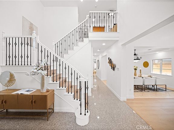 3rd image of 824 Ocean View Ave