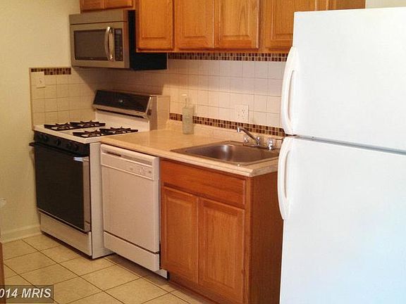 2nd image of 11911 Parklawn Dr APT 204