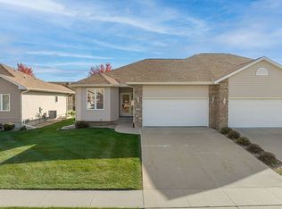 723 Dorchester Pl NE, Cedar Rapids, IA 52402