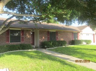 918 Tutt Ave, Taft, TX 78390