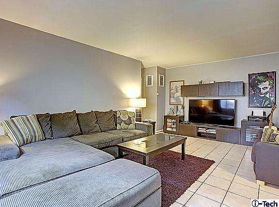 2nd image of 3040 Vineland Ave APT 2