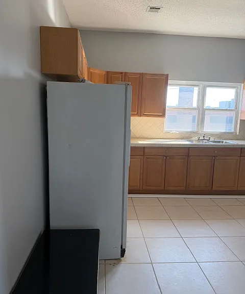 770-772 Kearny Ave #2 — Photo 9