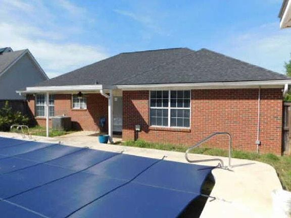 3rd image of 120 Mossydale Ln
