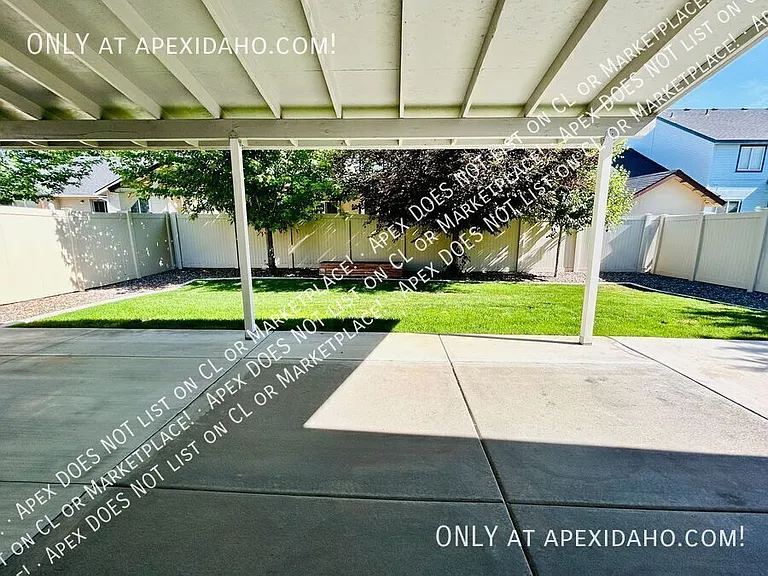 1354 E Argence St — Photo 26