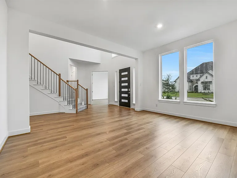 1673 Birch Lake Bnd — Photo 4