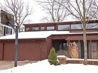 924 N Stone Ave, La Grange Park, IL 60526