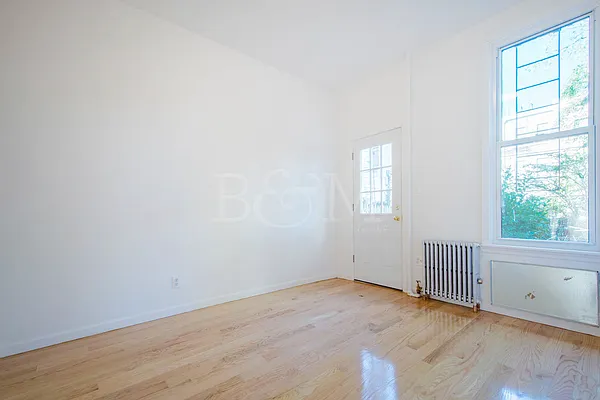 Rented by Brick&Mortar | media 18