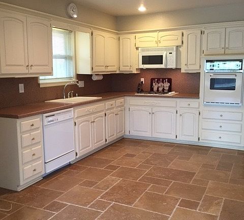 3rd image of 2928 Kerry Ln
