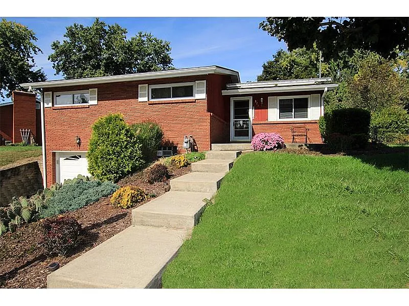 371 Southridge Dr photo 1