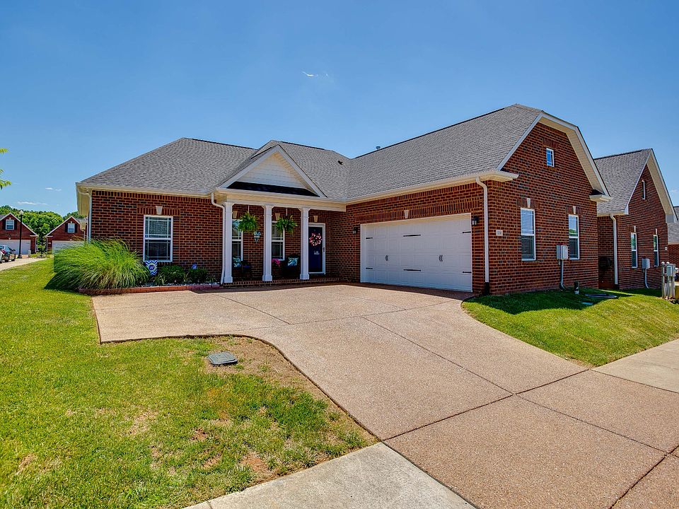 1st image of 110 Cottage Trace Dr