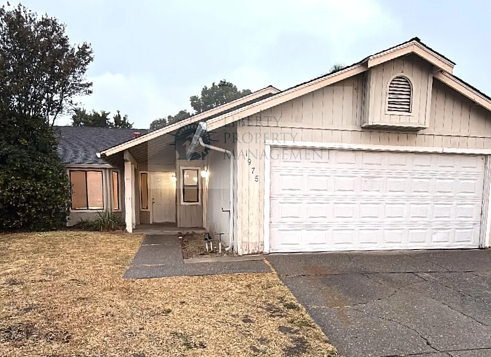 1975 Amberwood Ct