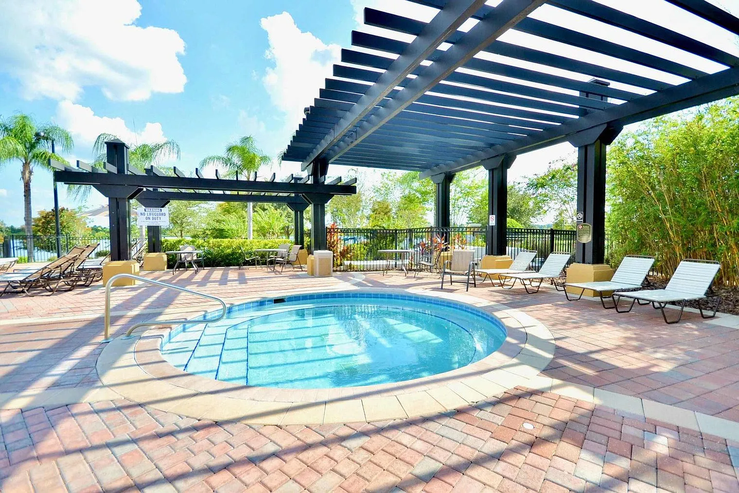 3 bed, 2.0 bath, 1991 sqft, $6,587 — Photo 2