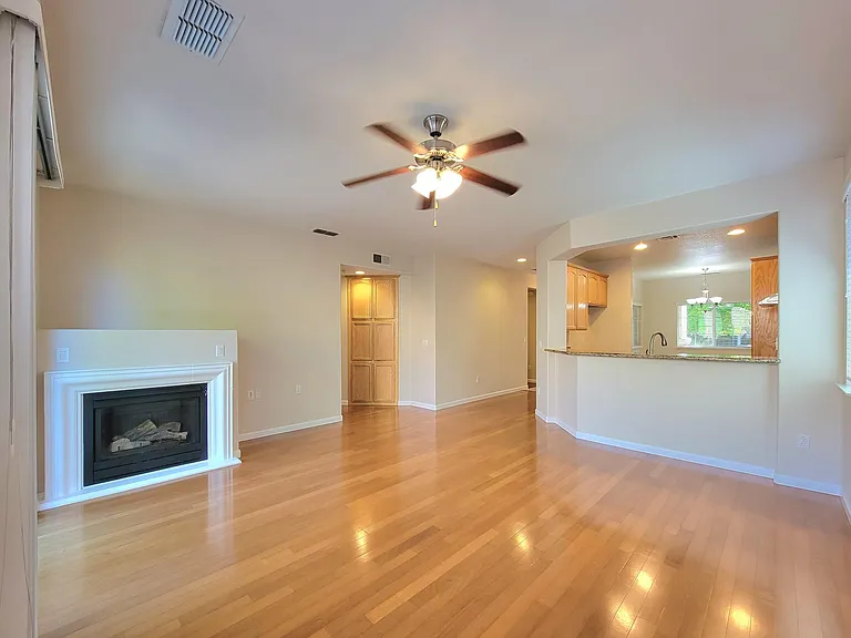 432 Lone Spur Dr — Photo 7