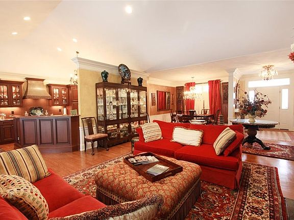 4th image of 6001 Bay Hill Cir