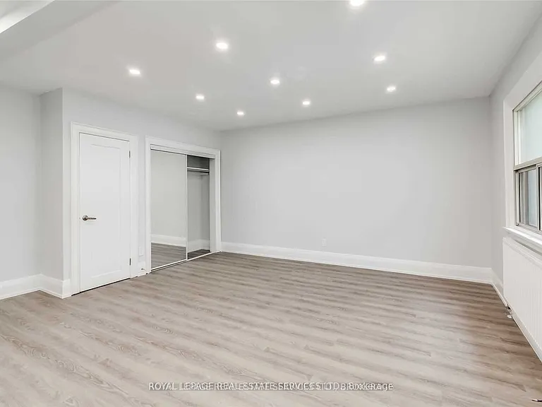 120 Vaughan Rd #20 — Photo 15