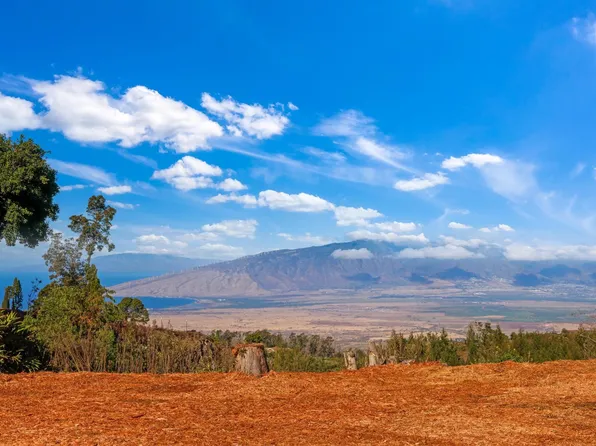 0 Haleakala Hwy Unit 4, Kula, HI 96790