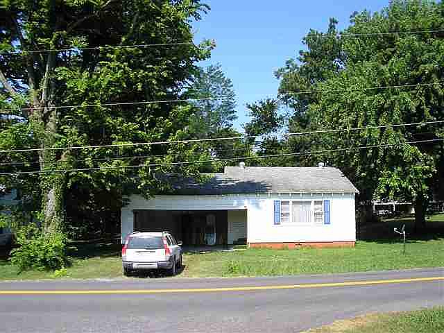 2nd image of 505 N Waterfield Dr