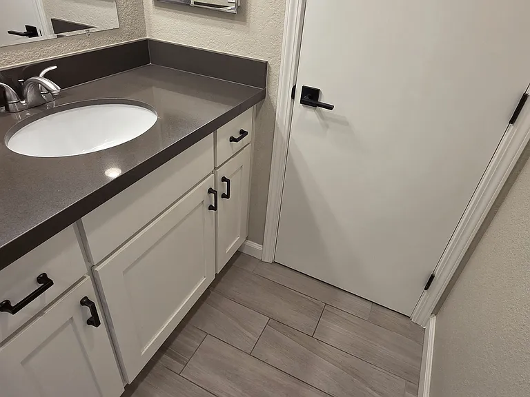 2222 I St #15 — Photo 14