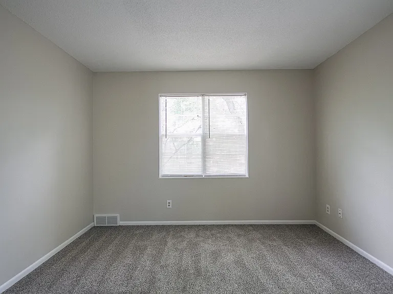 10724 W 88th Ter — Photo 12